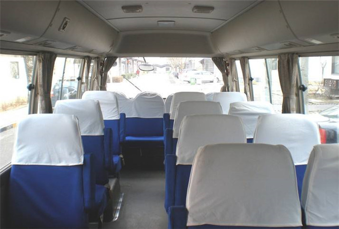 青岛会议轿车接送价格多少钱—青岛会议用车内饰