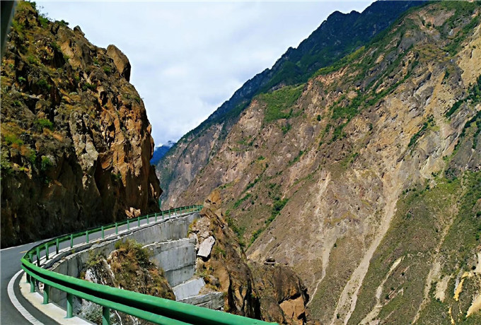 青岛会议商务车接送—青岛会议旅游