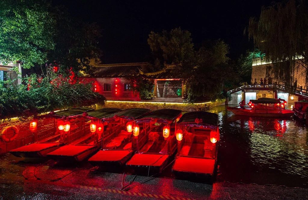 青岛团队建设会议游戏红与黑说明