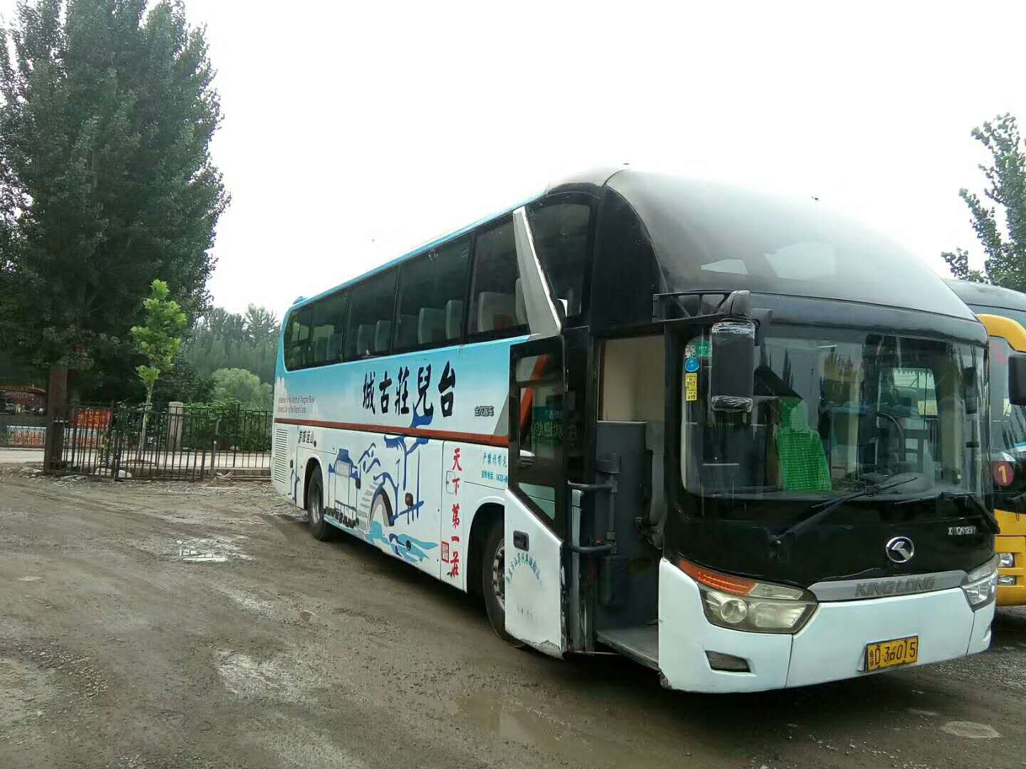 青岛商务拓展租大巴车