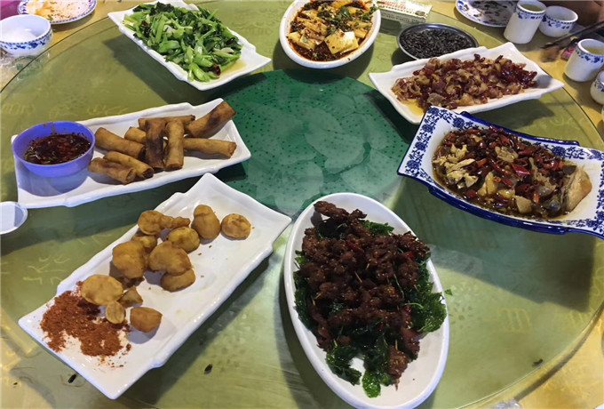 青岛会议会场 设备齐全服务周到 青岛会议会场 设备齐全服务周到